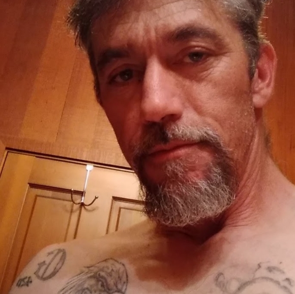 Meet your Posher, Alfred - Picture 2 of 2